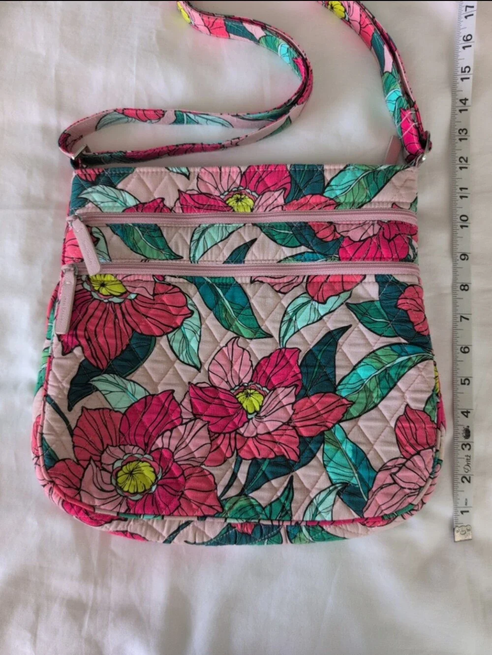Vera Bradley Crossbody -- Floral Print